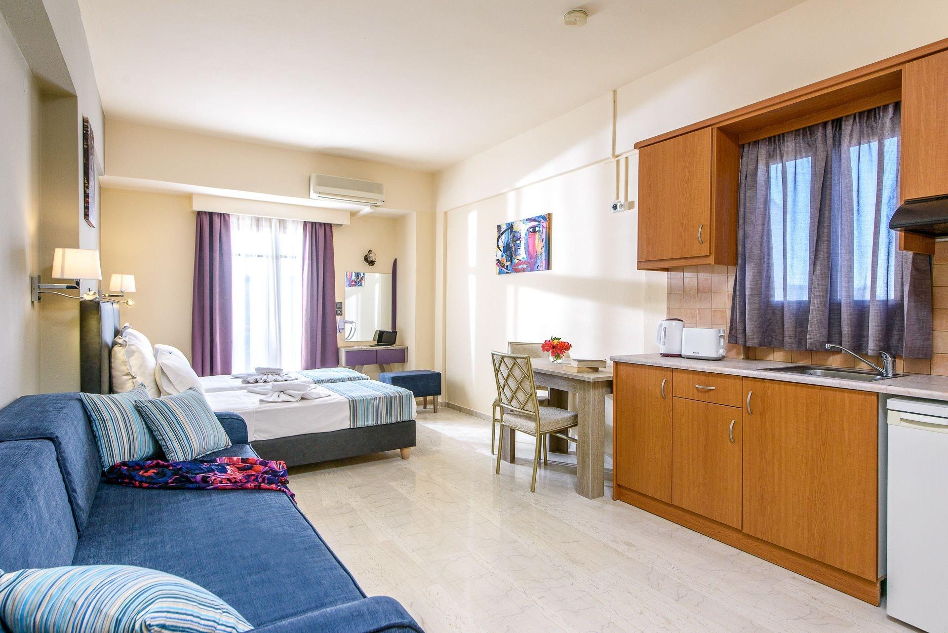 Aparthotel Kleanthi 3*
